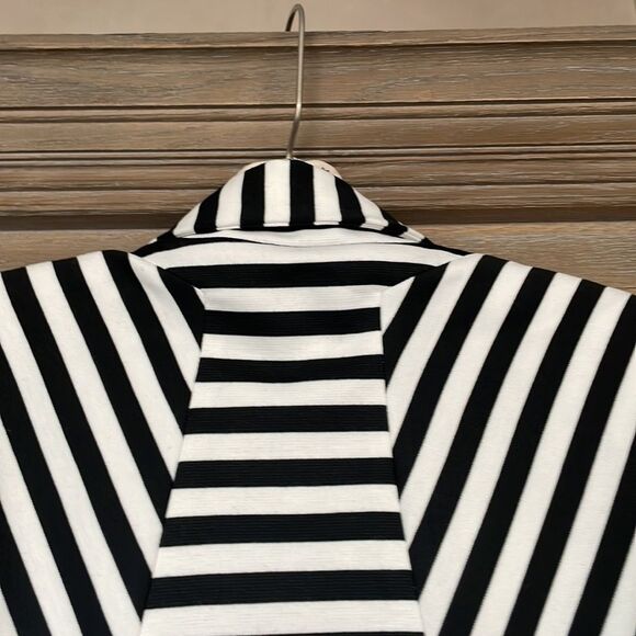 Robbi & Nikki by Robert Rodriguez striped blazer size medium - Picture 15 of 17